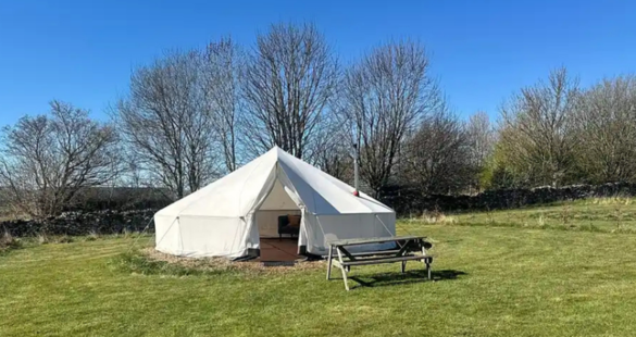 pitches and glamping at Derbyshire campsite