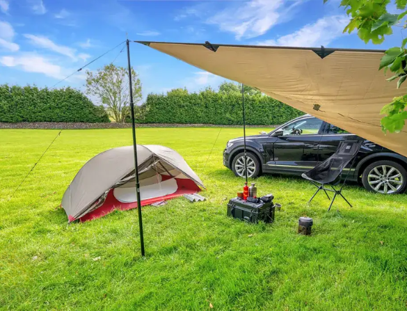 spacious quiet campsite in the Peak District